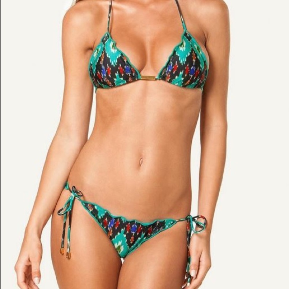 Vix Rumis Ripple Triangle Bikini Top